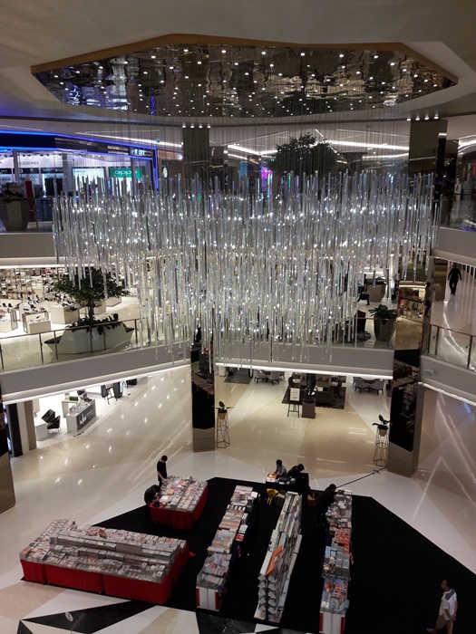 พาเที่ยว Crystal Veranda